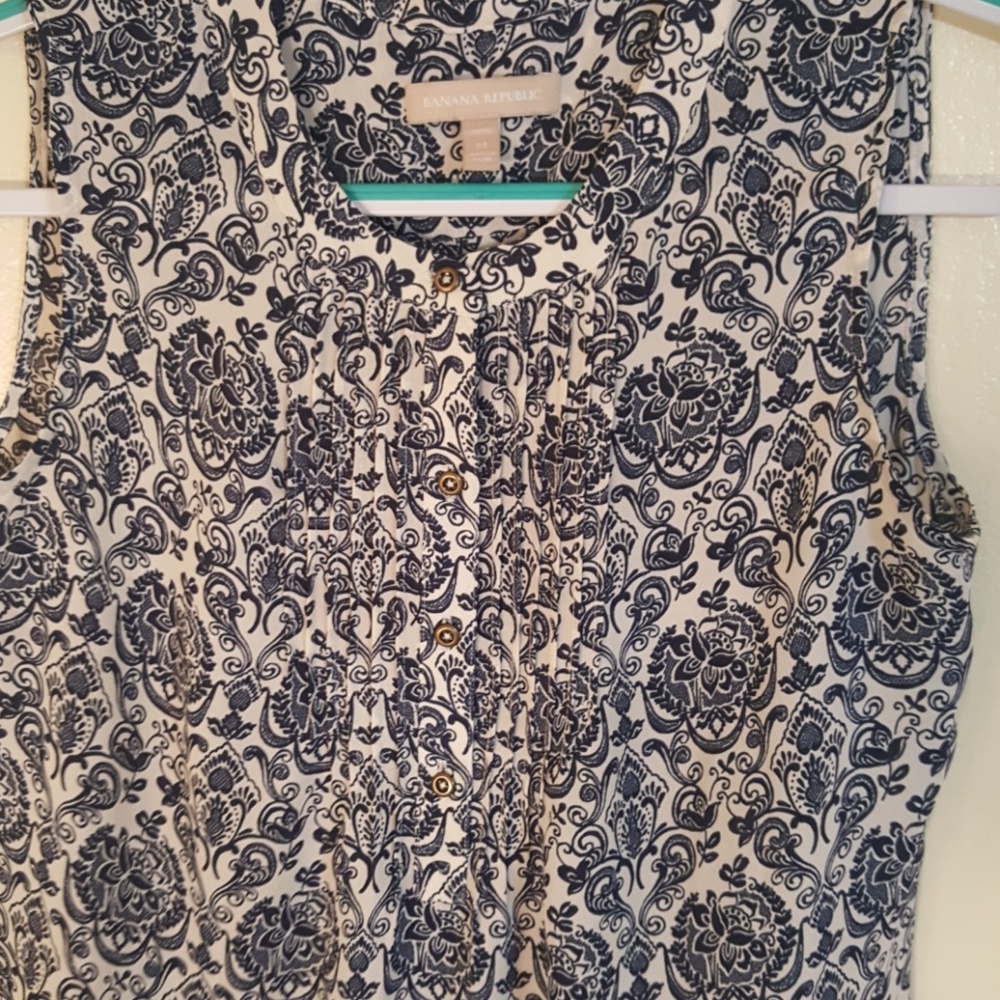 Flowered pattern top - Picture 2 of 7